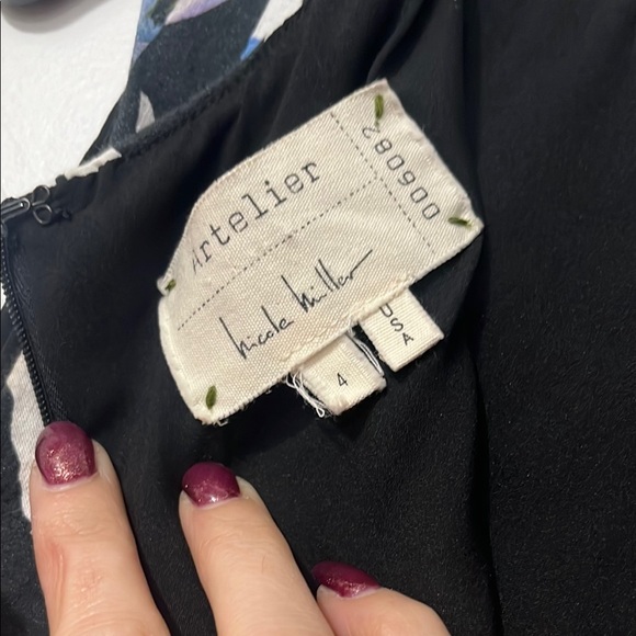 Nicole Miller Black and White Sleeveless Sheath Dress Size 4 - Picture 2 of 8